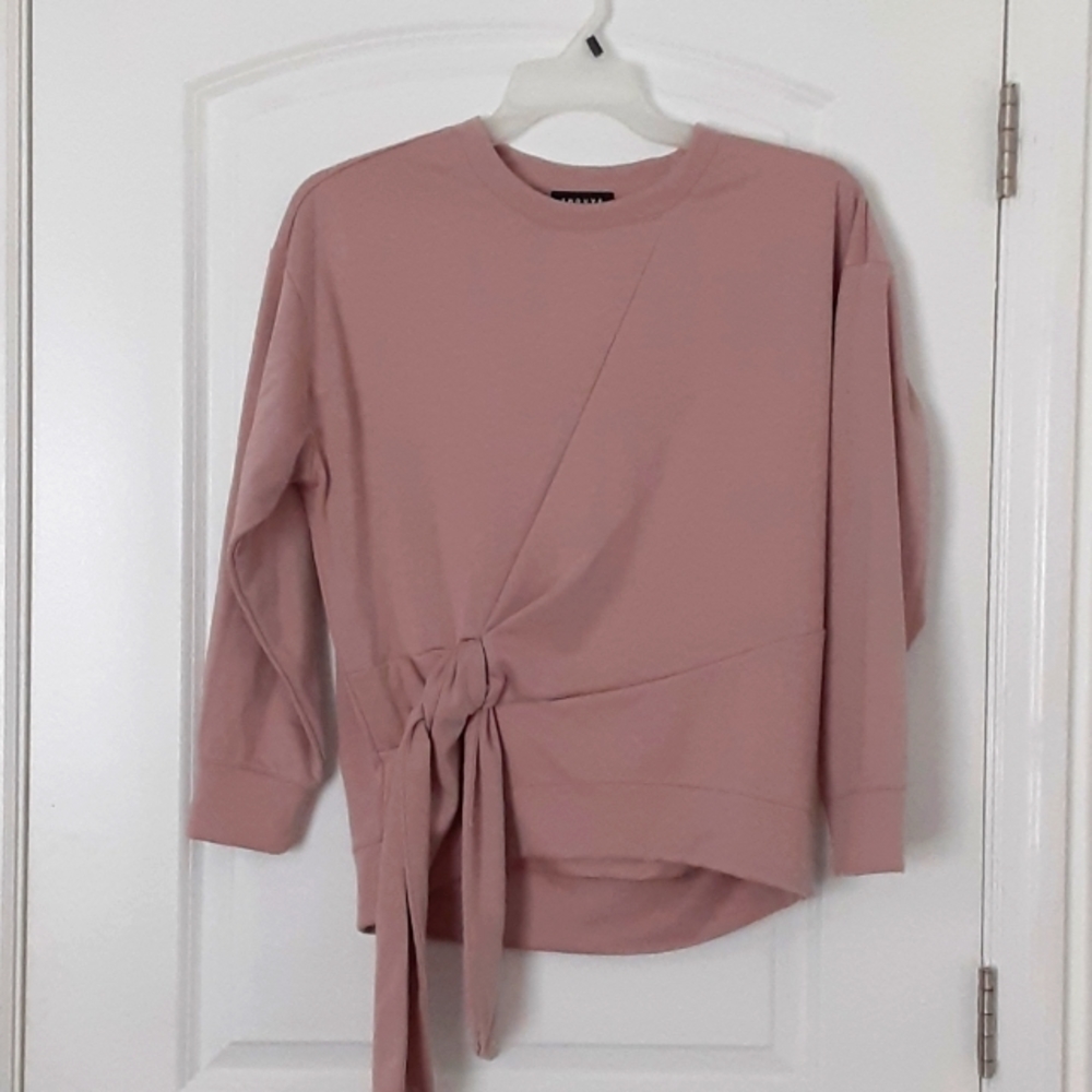 Trouve long sleeve pink top